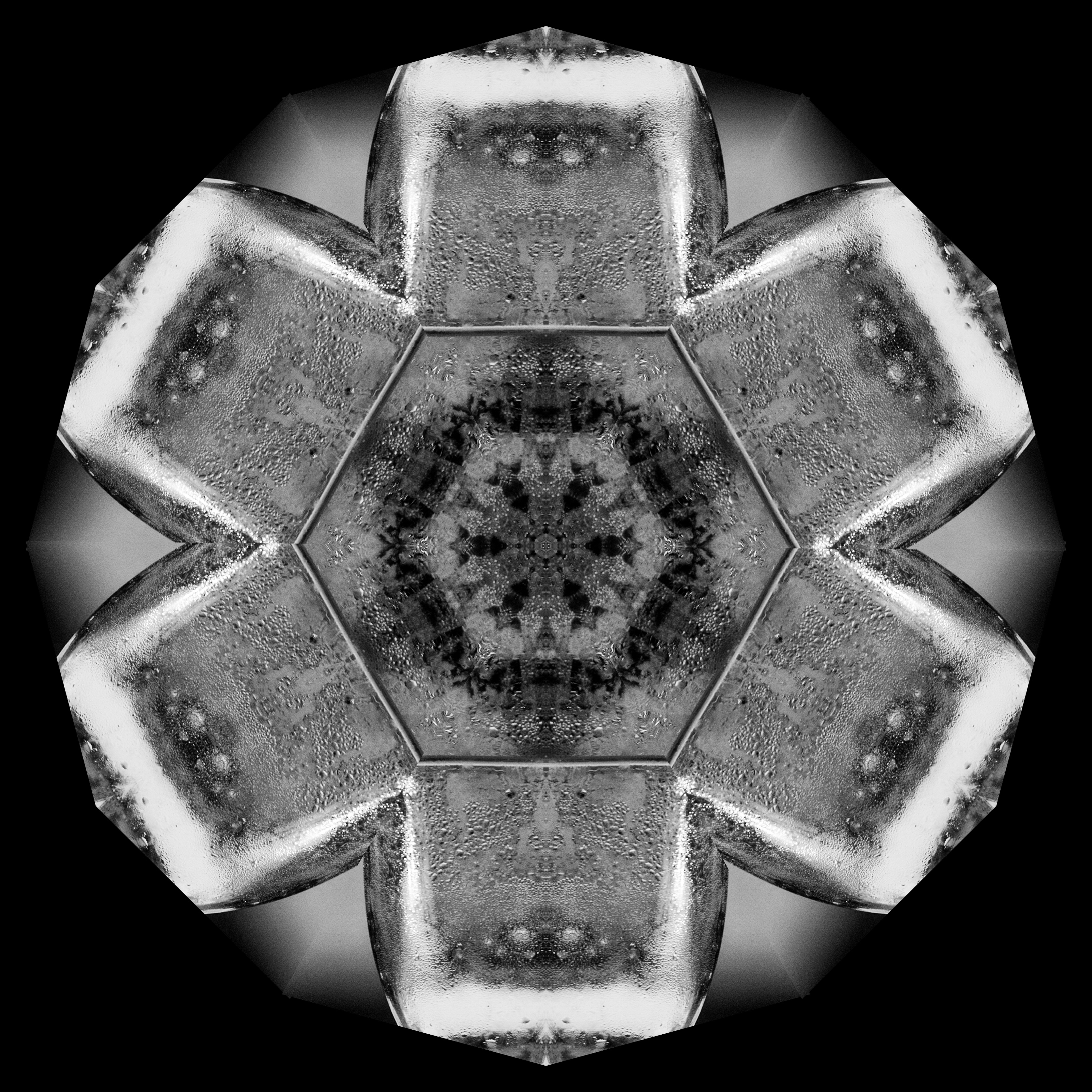 water-bottle-photografer_Andreas_H_Lind_water_kalejdo-bw-6-000070-v1.jpg
